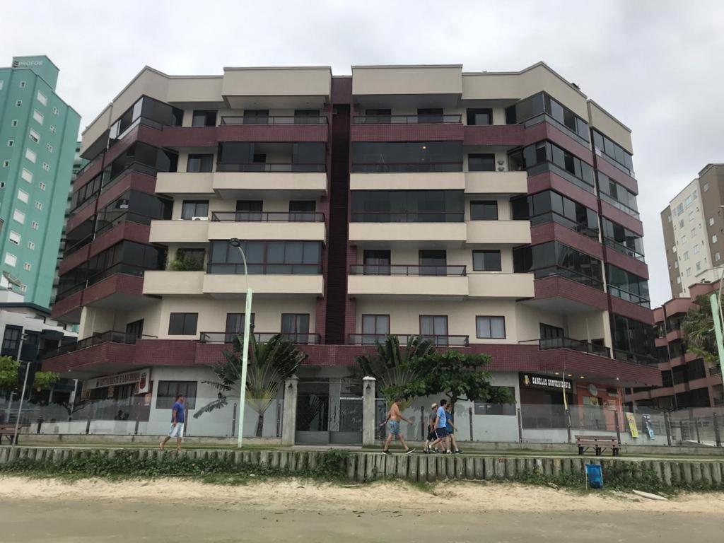 איטפמה Apartamento Meia Praia Lateral Mar מראה חיצוני תמונה
